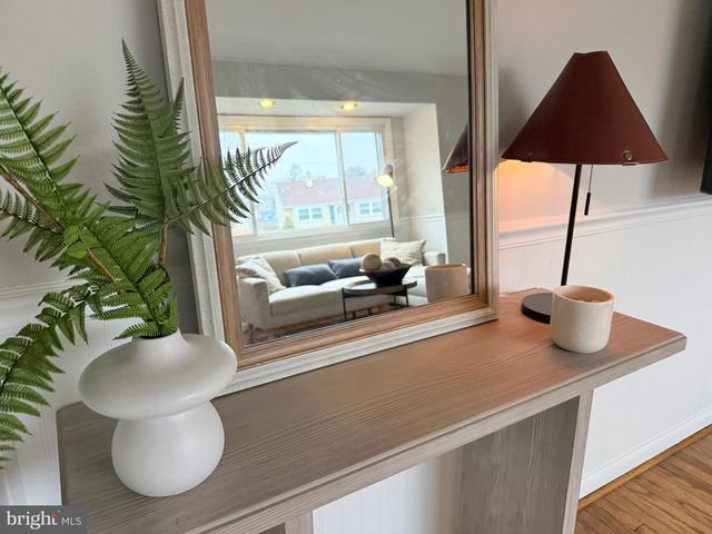 149 LAKE DR, Downingtown, PA 19335