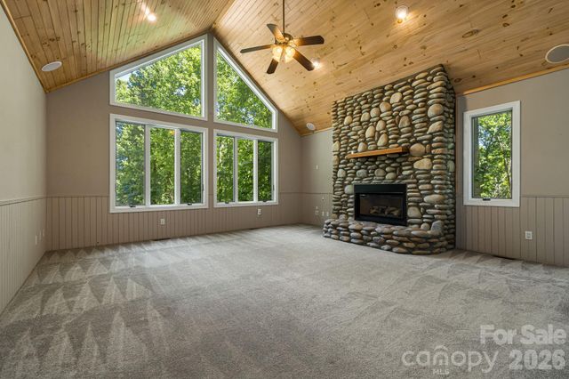 67 Reeses Ridge Court, Hendersonville, NC 28739