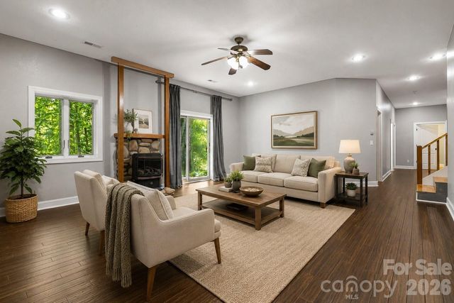 67 Reeses Ridge Court, Hendersonville, NC 28739