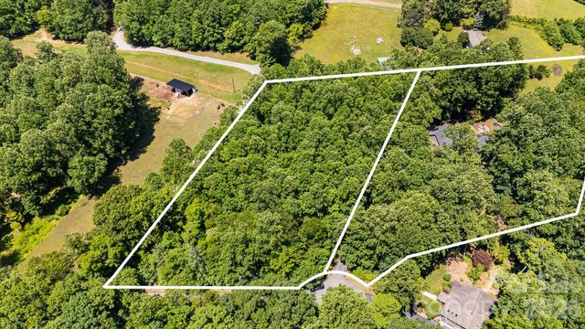 67 Reeses Ridge Court, Hendersonville, NC 28739