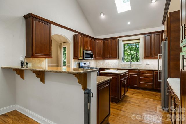 67 Reeses Ridge Court, Hendersonville, NC 28739