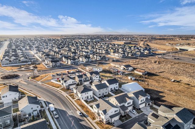 1954 W PARKVIEW DR, Syracuse, UT 84075