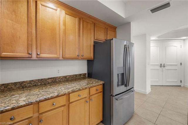 2090 W First ST 810, Fort Myers, FL 33901