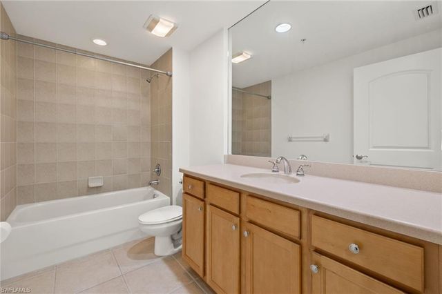 2090 W First ST 810, Fort Myers, FL 33901
