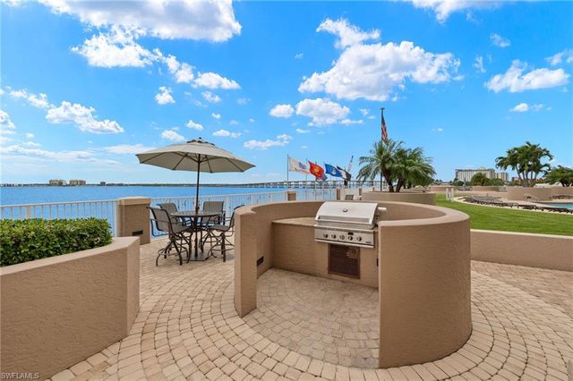 2090 W First ST 810, Fort Myers, FL 33901