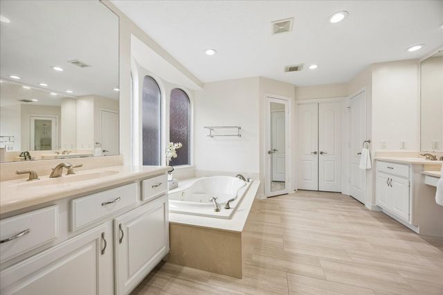 12434 Santiago Cove Lane, Houston, TX 77041