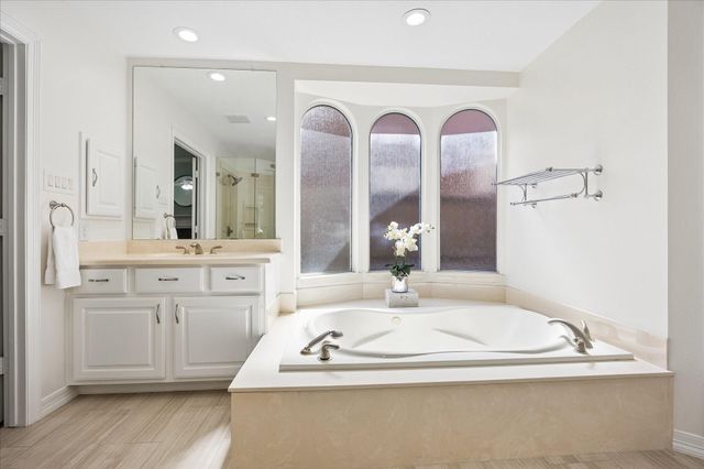12434 Santiago Cove Lane, Houston, TX 77041