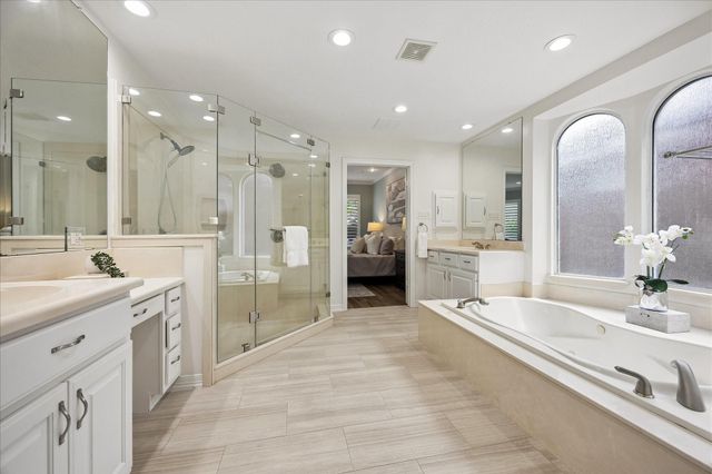 12434 Santiago Cove Lane, Houston, TX 77041