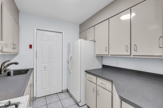 47 Western Drive, Howell, NJ 07731