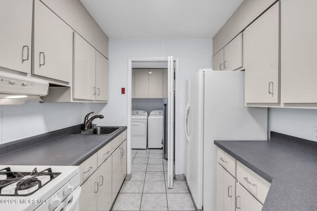 47 Western Drive, Howell, NJ 07731