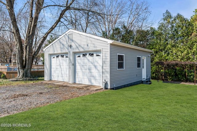 47 Western Drive, Howell, NJ 07731