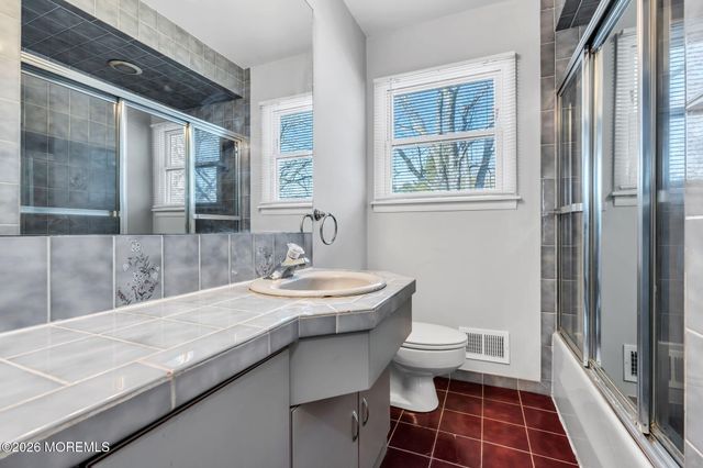 47 Western Drive, Howell, NJ 07731