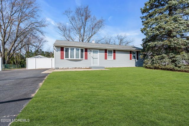 47 Western Drive, Howell, NJ 07731