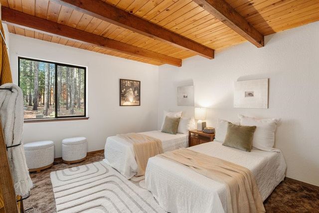 11448 Sun Valley Road, Truckee, CA 96161