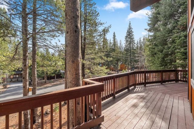 11448 Sun Valley Road, Truckee, CA 96161