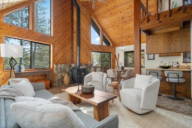 11448 Sun Valley Road, Truckee, CA 96161