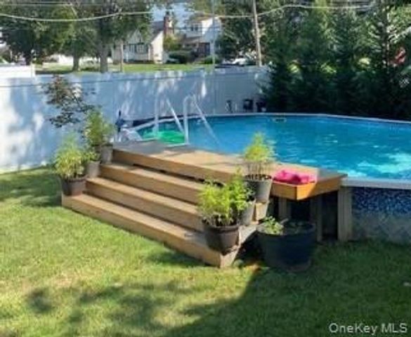 2984 Grand Boulevard, Baldwin, NY 11510