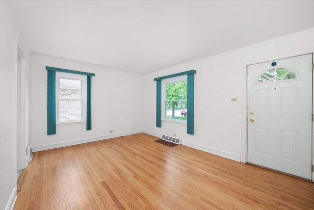 10455 S Spaulding Avenue, Chicago, IL 60655