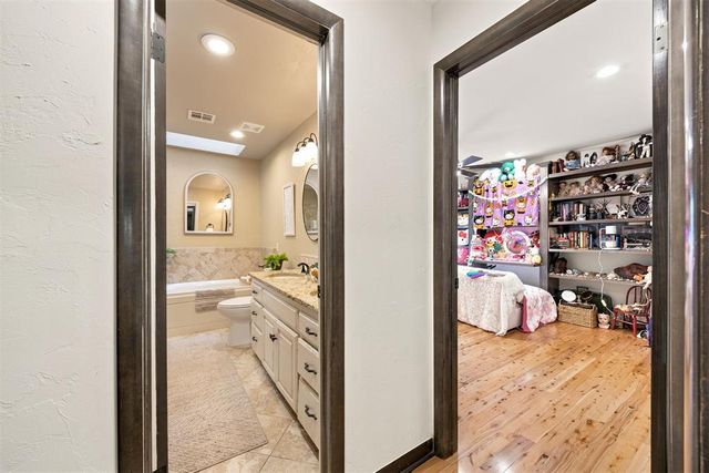 3233 Raintree Road, Oklahoma City, OK 73120