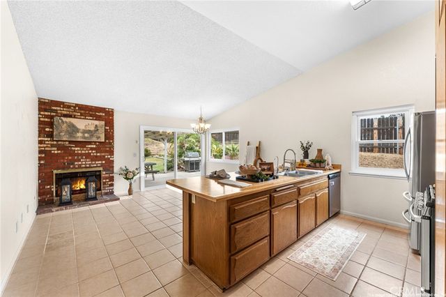 24878 Sundial, Moreno Valley, CA 92557