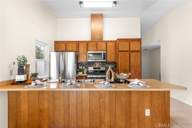 24878 Sundial, Moreno Valley, CA 92557