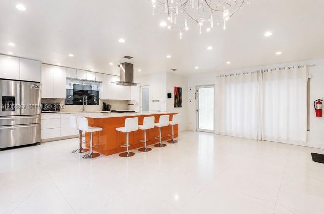 963 Nautilus Isle 0, Dania Beach, FL 33004