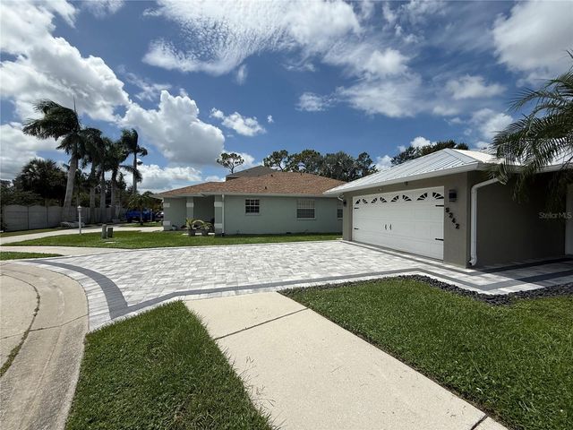 5242 IMMO COURT, Sarasota, FL 34233
