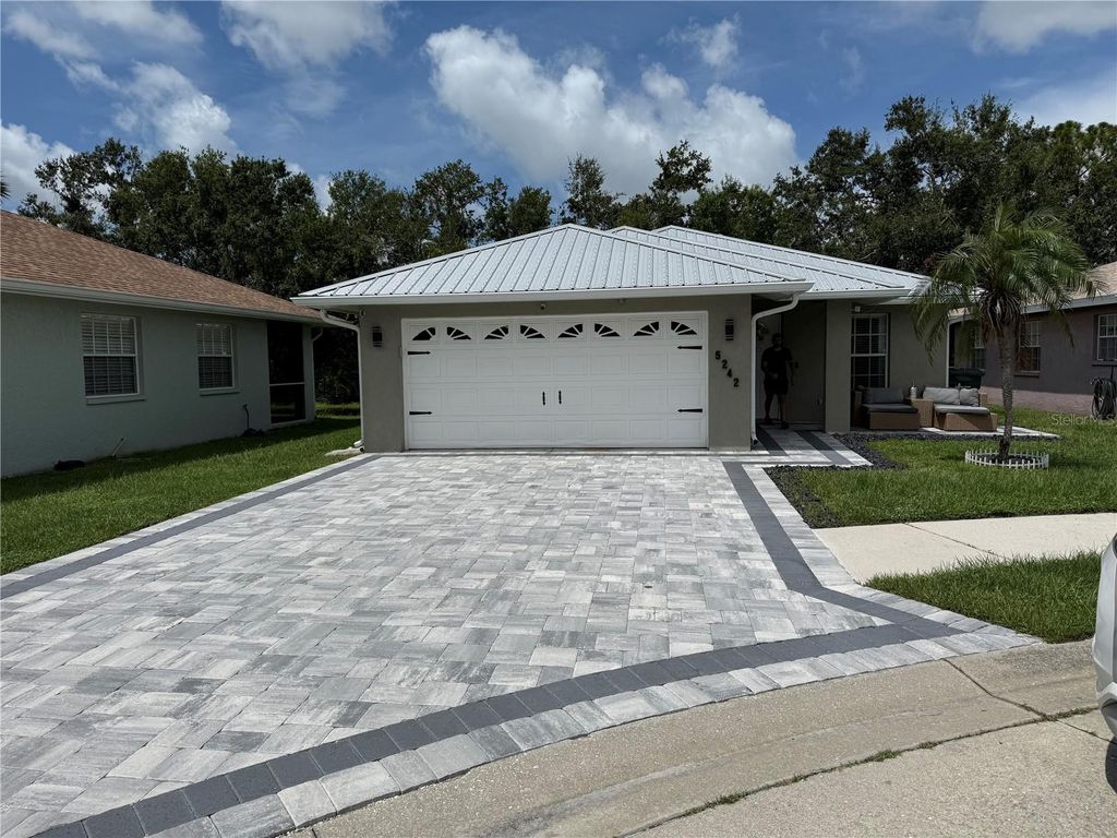 5242 IMMO COURT, Sarasota, FL 34233