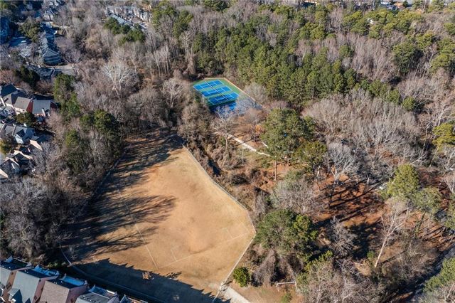 823 Canterbury Overlook, Atlanta, GA 30324