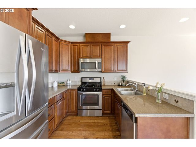 815 Nw 1ST Ave, Canby, OR 97013