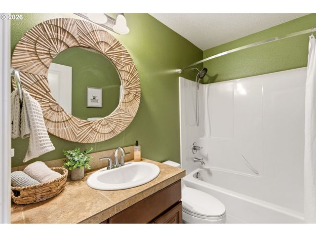 815 Nw 1ST Ave, Canby, OR 97013