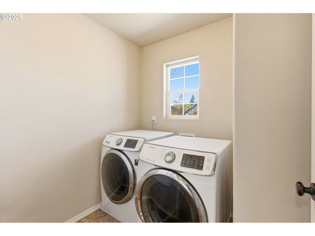 815 Nw 1ST Ave, Canby, OR 97013