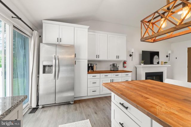 123 WESTMINSTER AVE, Marlton, NJ 08053