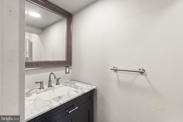 123 WESTMINSTER AVE, Marlton, NJ 08053
