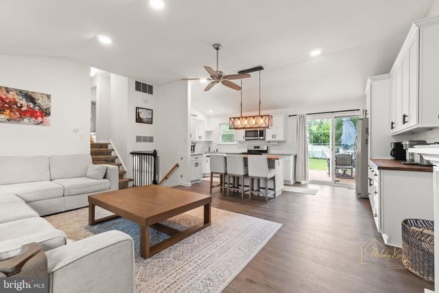 123 WESTMINSTER AVE, Marlton, NJ 08053