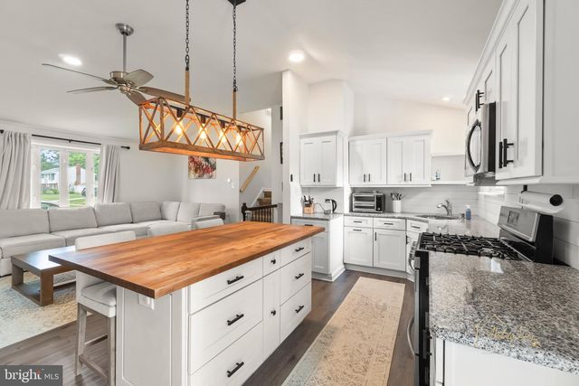 123 WESTMINSTER AVE, Marlton, NJ 08053