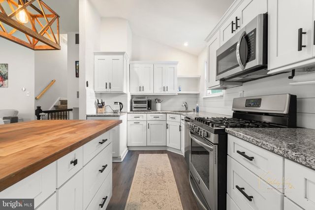 123 WESTMINSTER AVE, Marlton, NJ 08053