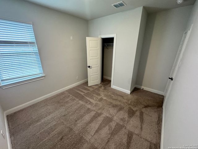 9342 Crestway Rd, Converse, TX 78109