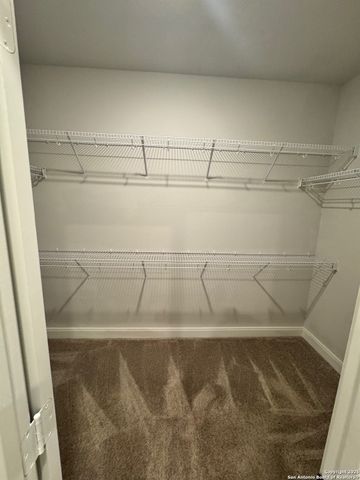 9342 Crestway Rd, Converse, TX 78109