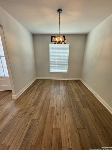 9342 Crestway Rd, Converse, TX 78109