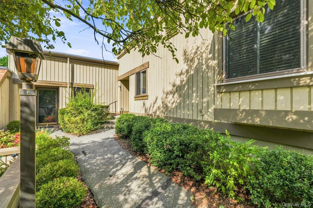 114 Heritage Hills D, Somers, NY 10589 — exterior