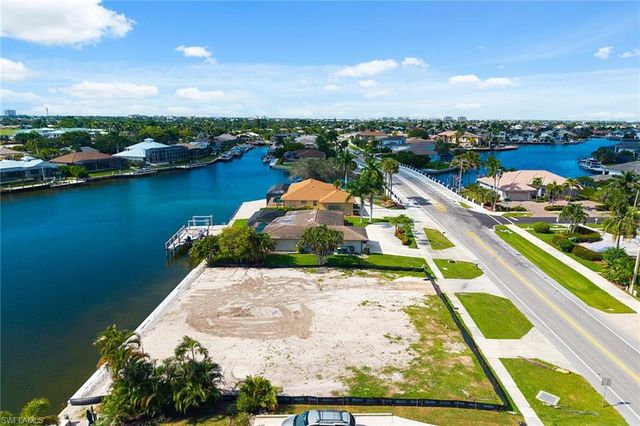 450 N Barfield DR, Marco Island, FL 34145