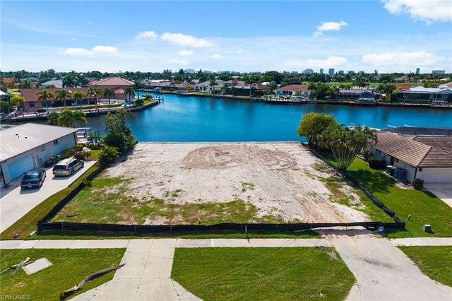 450 N Barfield DR, Marco Island, FL 34145