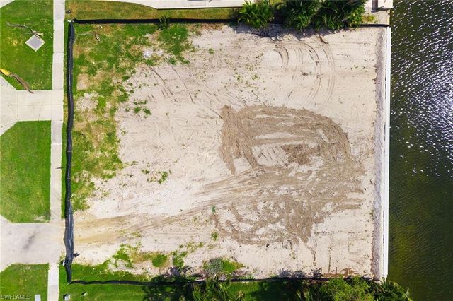 450 N Barfield DR, Marco Island, FL 34145