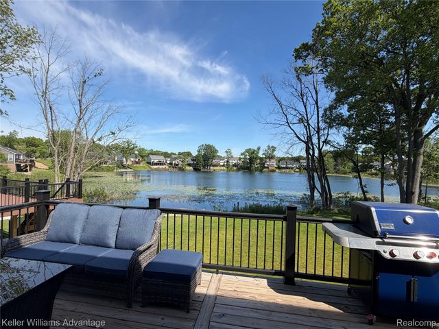 855 Preserve Lane, White Lake Charter Township, MI 48386