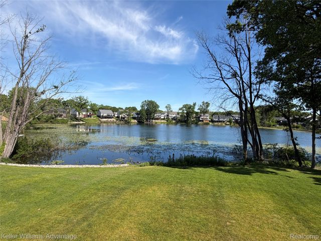855 Preserve Lane, White Lake Charter Township, MI 48386