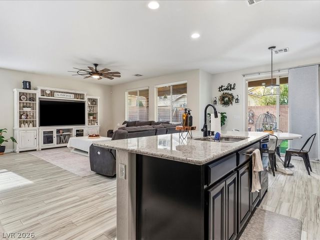 12437 Mosticone Way, Las Vegas, NV 89141