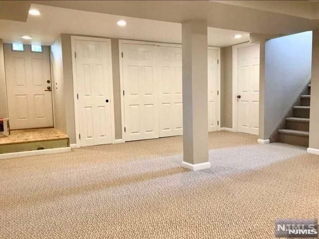 15 Brook Street, Mahwah, NJ 07430