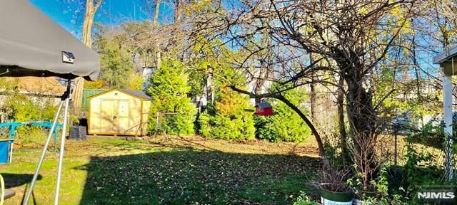 15 Brook Street, Mahwah, NJ 07430