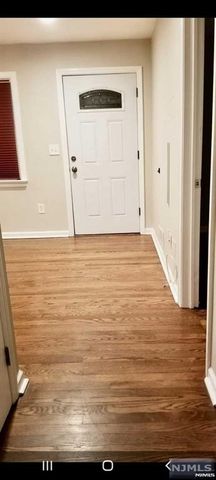15 Brook Street, Mahwah, NJ 07430